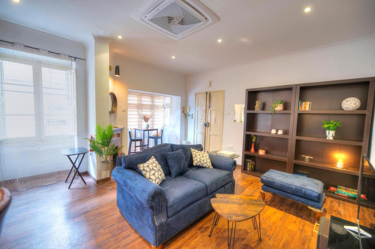 Апартаменты Chic 2bedroom Near Ferries Cesi1-1